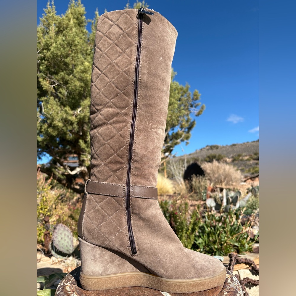 NWOT Aquatalia Callie Faux Fur-Trimmed Suede Tall Boots - Picture 7 of 16